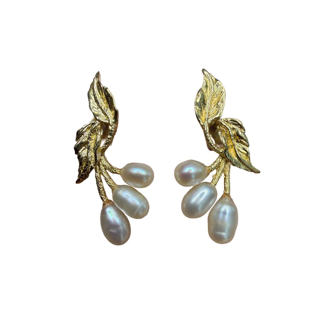 14k solid yellow gold with natural pearls earrings 2.36g